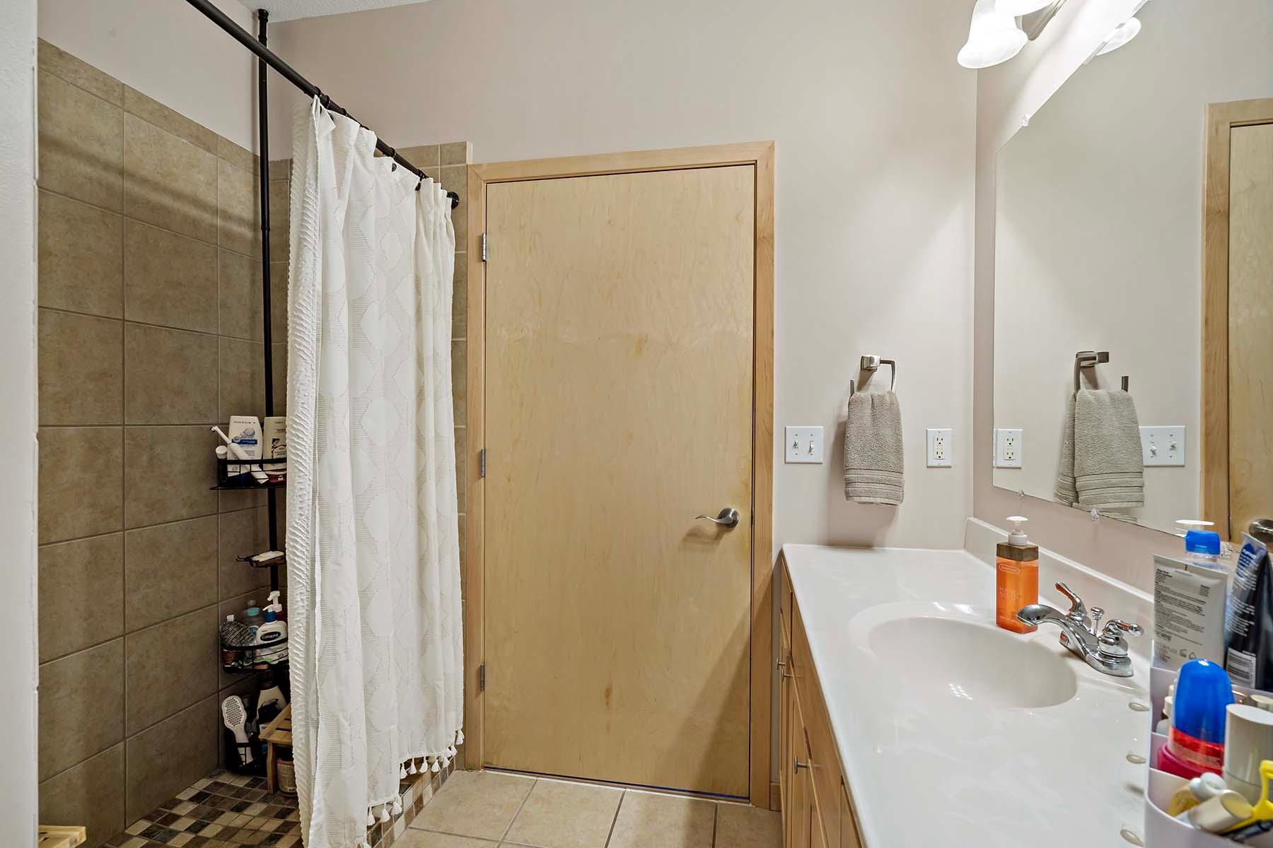 1502 5th Street North, Unit 211 Hopkins, MN 55305 - Photo 10 of 27