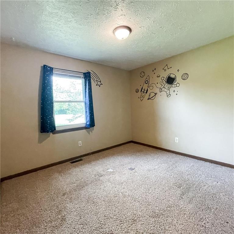7564 5 Points Road Indianapolis, IN 46259 - Photo 8 of 15 Gallery Image 8