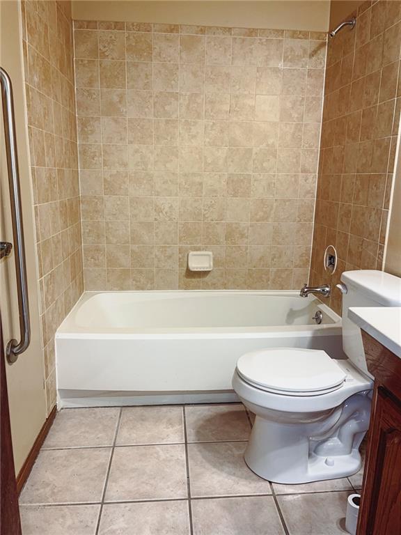 7564 5 Points Road Indianapolis, IN 46259 - Photo 10 of 15 Gallery Image 10