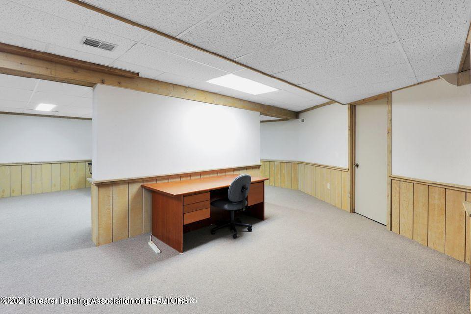 2115 Woodfield Road Okemos, MI 48864 - Photo 39 of 43 20210702020525976092000000-o