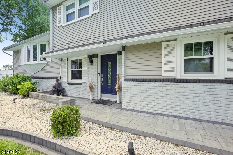 22 Woodhaven Road Parsippany, NJ 07054 - Photo 11 of 49