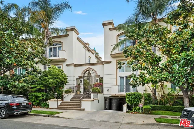 $2,850,000 | 11974 Mayfield Avenue, Unit 2, Los Angeles, CA 90049