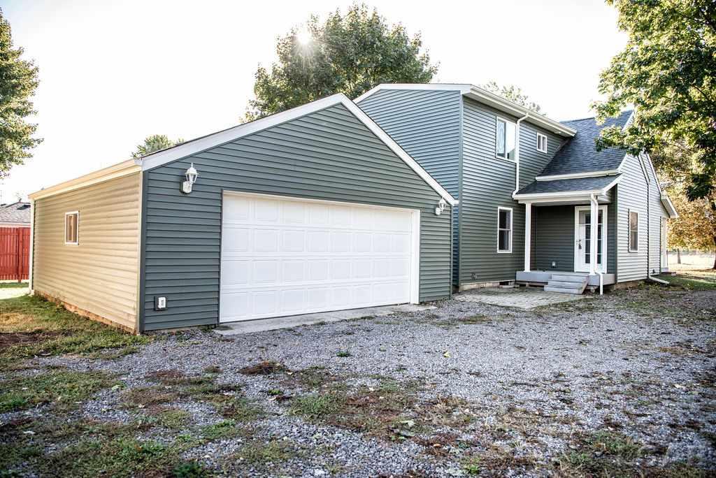 407 West Russell Road Tecumseh, MI 49286 - Photo 2 of 59