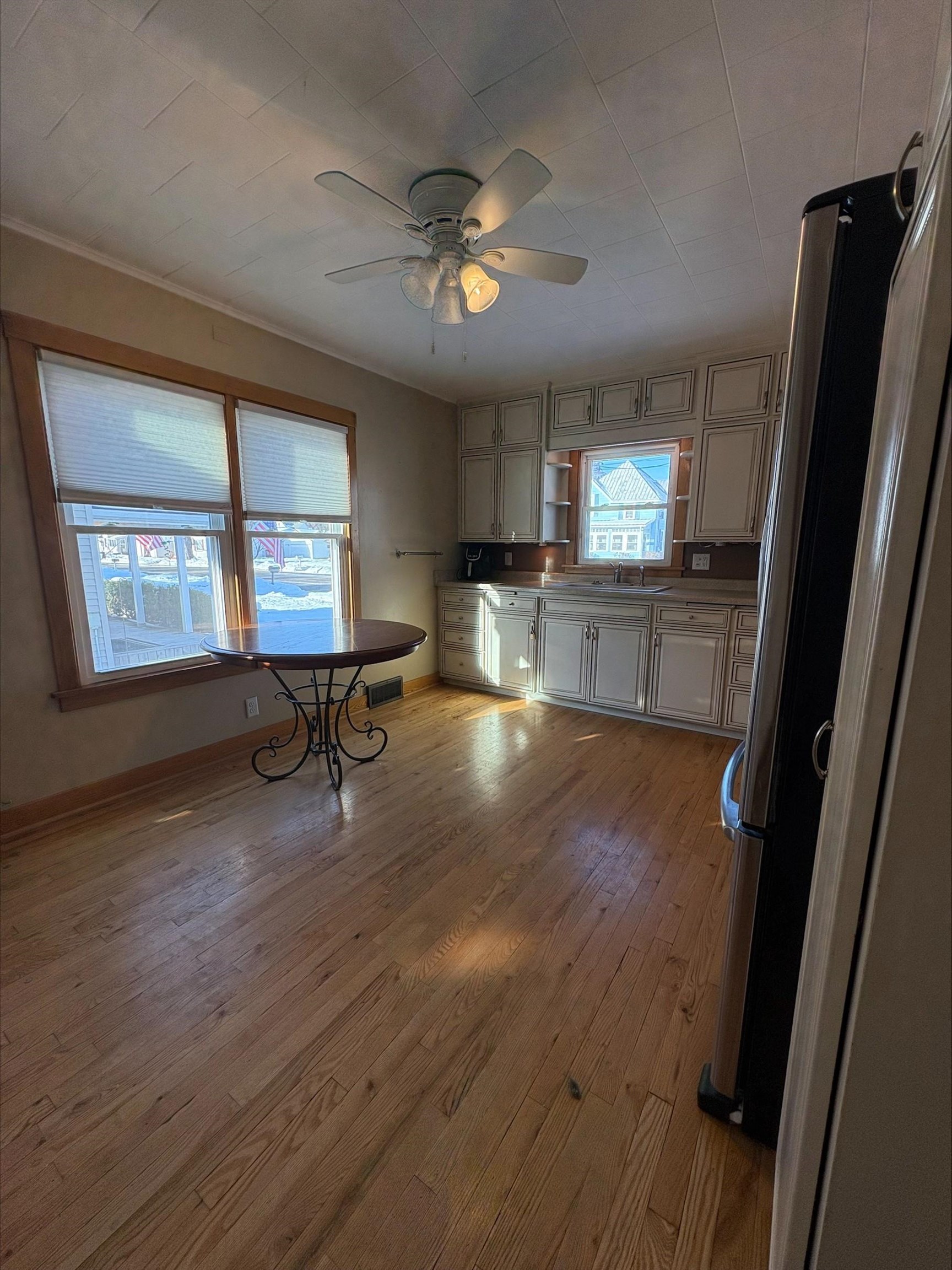 423 Monroe Street Sparta, WI 54656 - Photo 4 of 15