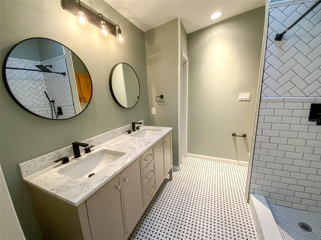 657 Broadway, Unit B Dunedin, FL 34698 - Photo 22 of 31