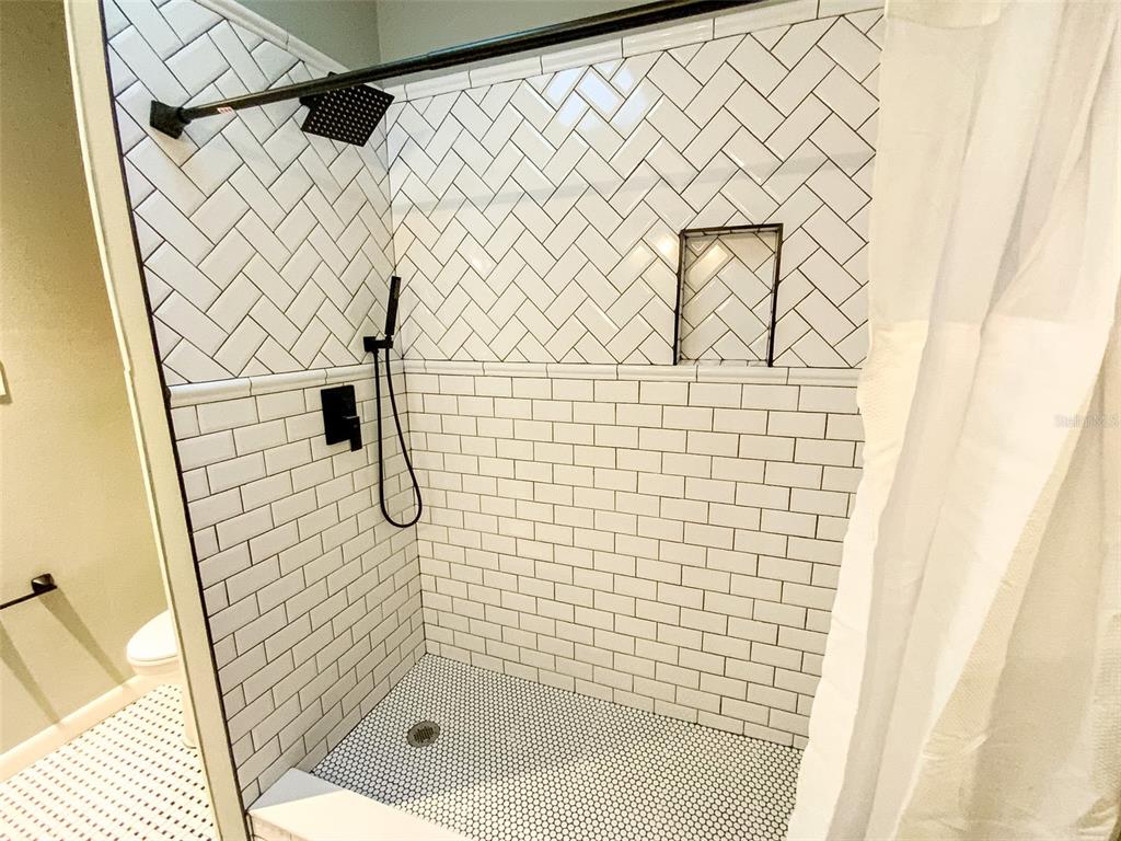 657 Broadway, Unit B Dunedin, FL 34698 - Photo 23 of 31