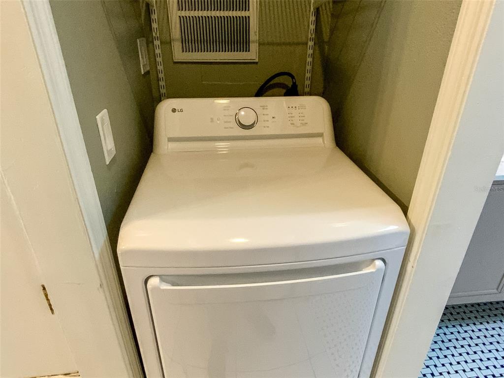 657 Broadway, Unit B Dunedin, FL 34698 - Photo 25 of 31