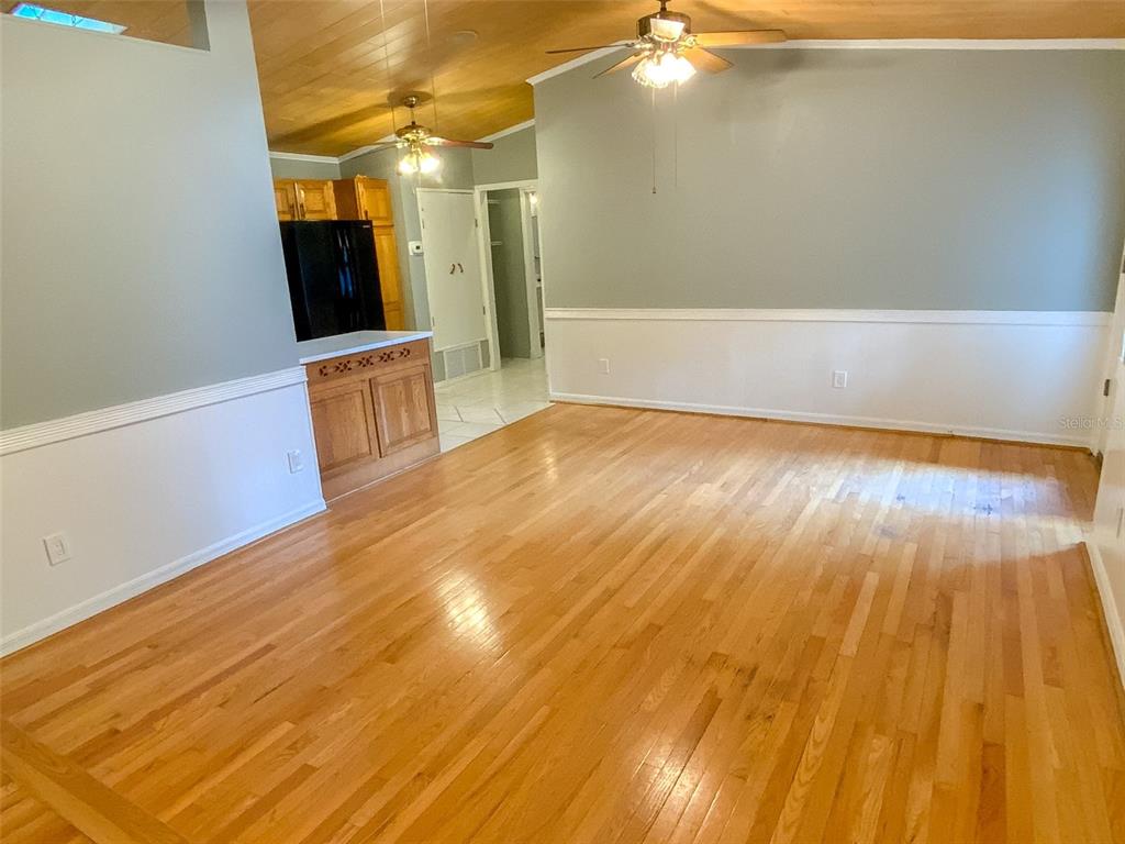 657 Broadway, Unit B Dunedin, FL 34698 - Photo 9 of 31