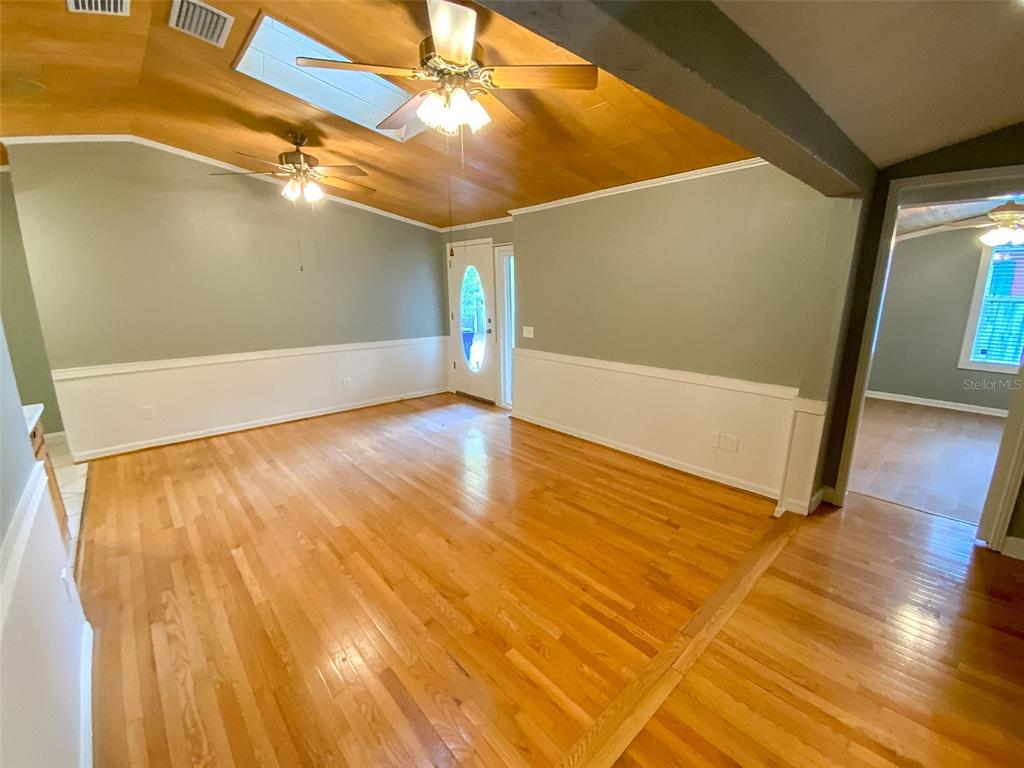 657 Broadway, Unit B Dunedin, FL 34698 - Photo 10 of 31