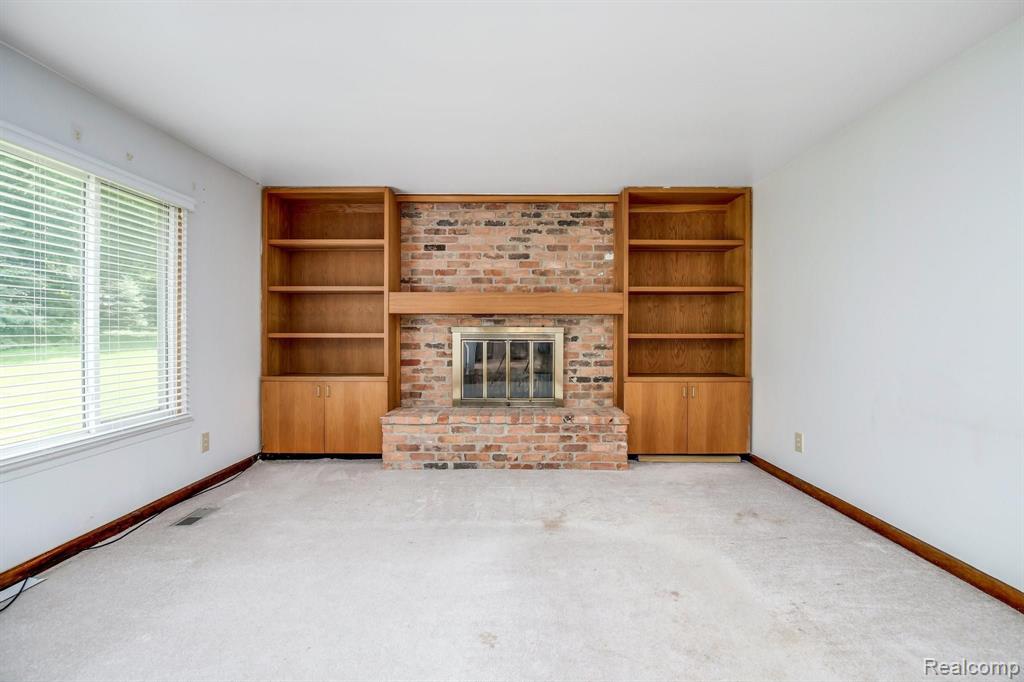 1641 Dennett Lane Rochester Hills, MI 48307 - Photo 18 of 45