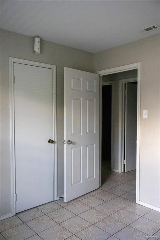 3301 South McColl Road McAllen, TX 78503 - Photo 15 of 28 an empty room with window