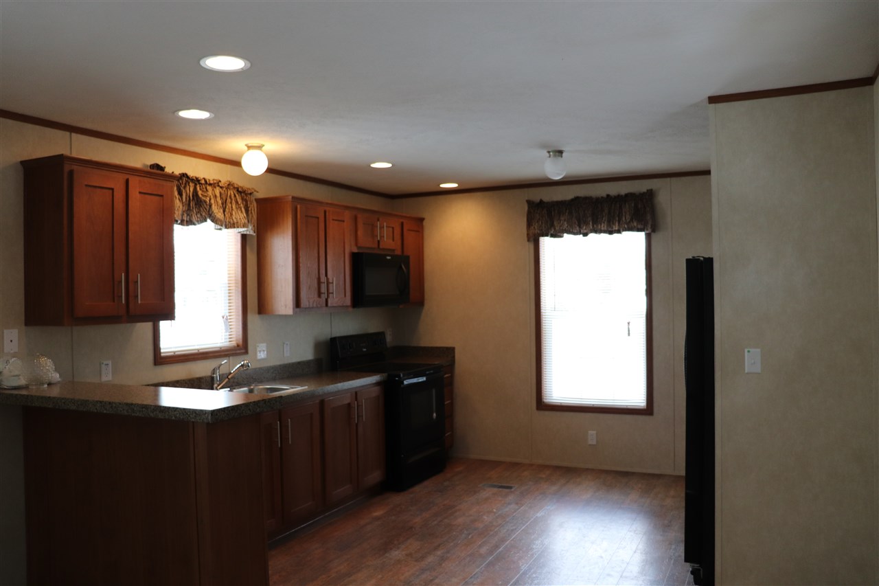 3 Perimeter Drive Rochester, NH 03867 - Photo 5 of 6