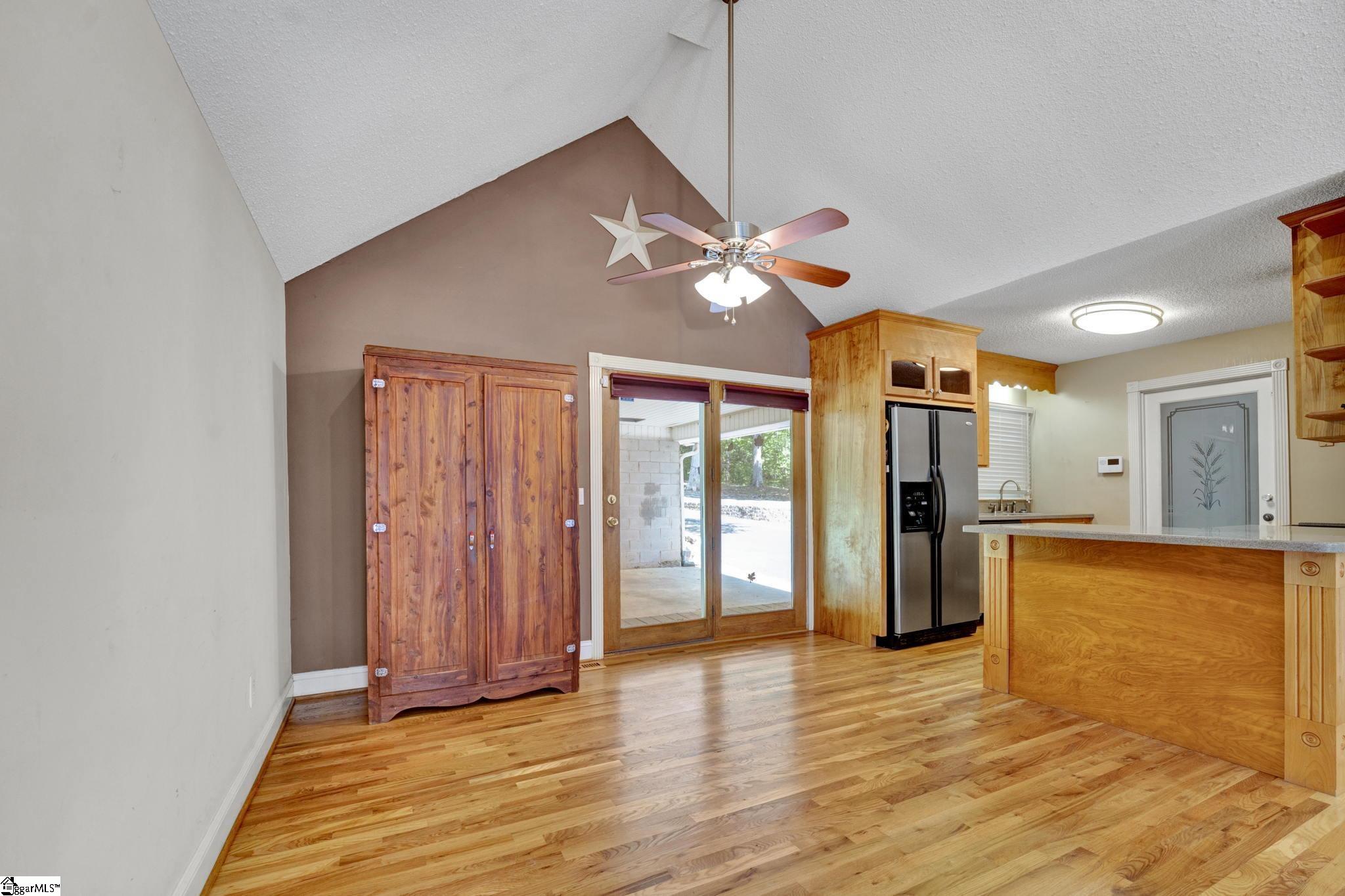 404 Deer Meadows Road Laurens, SC 29360 - Photo 14 of 34