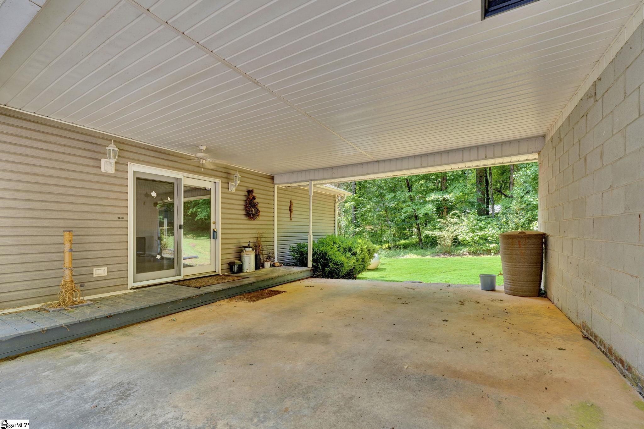 404 Deer Meadows Road Laurens, SC 29360 - Photo 24 of 34