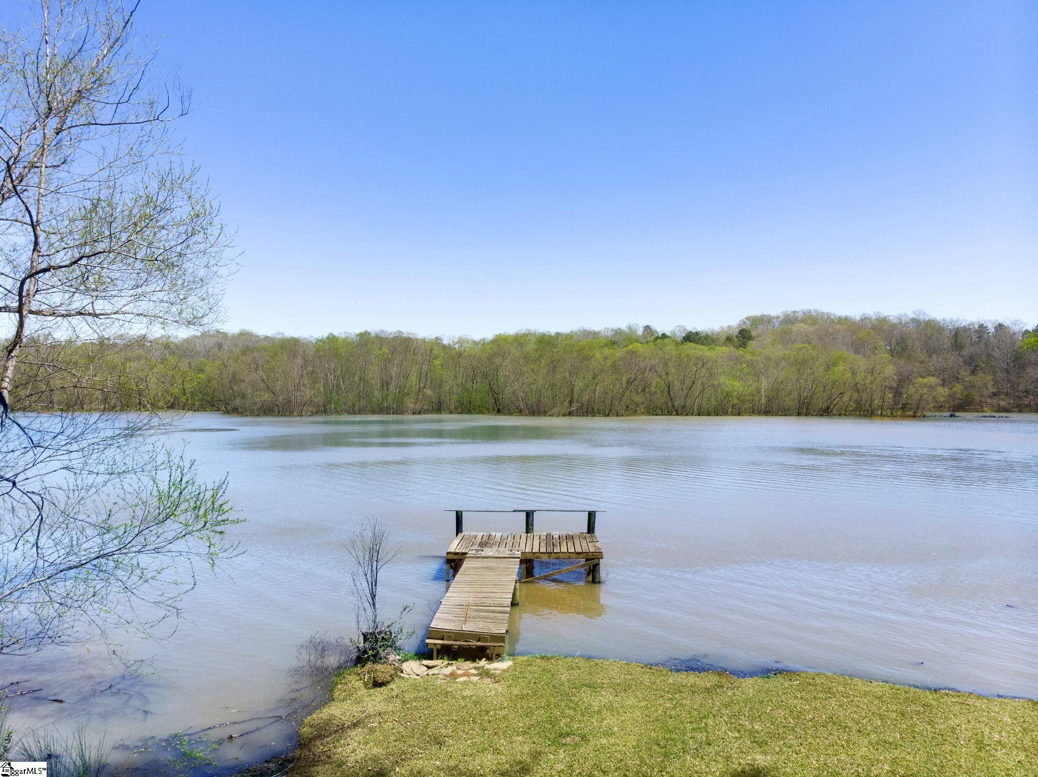 404 Deer Meadows Road Laurens, SC 29360 - Photo 4 of 34