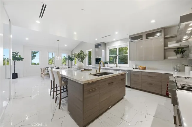 $3,498,000 | 2205 VÃa La Brea, Palos Verdes Estates, CA 90274