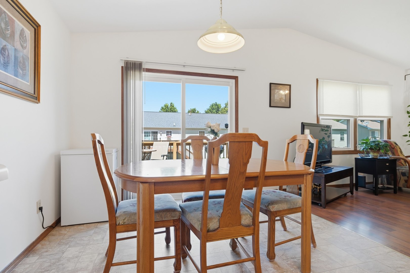 2813 Rocksbury Drive Bloomington, IL 61705 - Photo 12 of 39