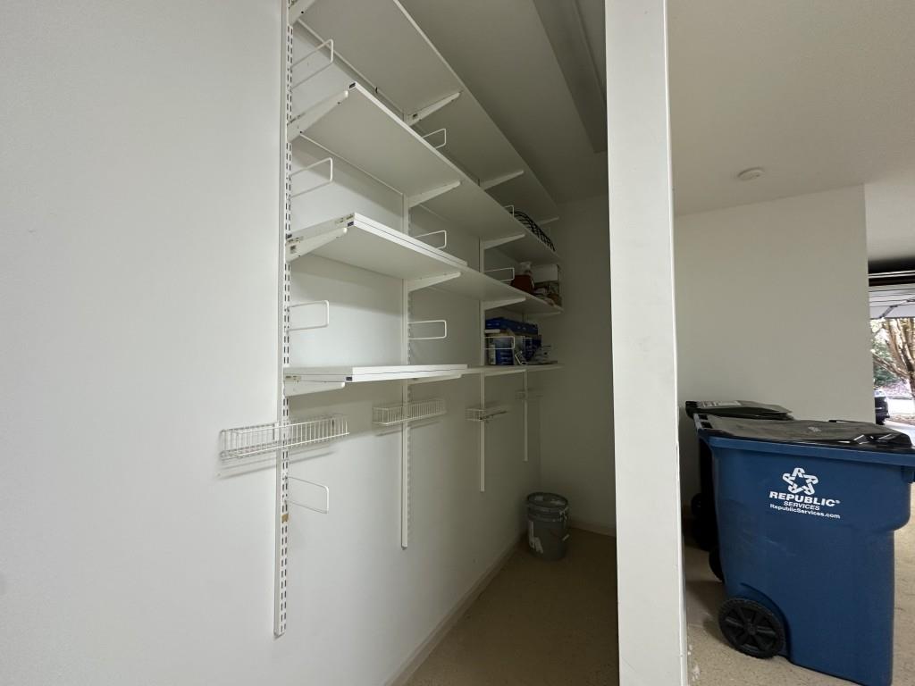 11191 Calypso Drive Alpharetta, GA 30009 - Photo 36 of 37 a view of walk in closet