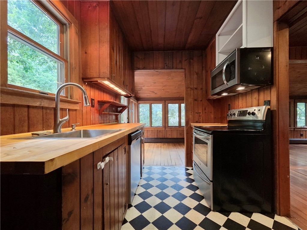 150 Plum Point Road North Kingstown, RI 02874 - Photo 17 of 49