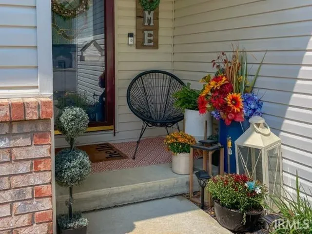 $2,200 | 541 East Cardinal Glen Drive, Bloomington, IN 47401