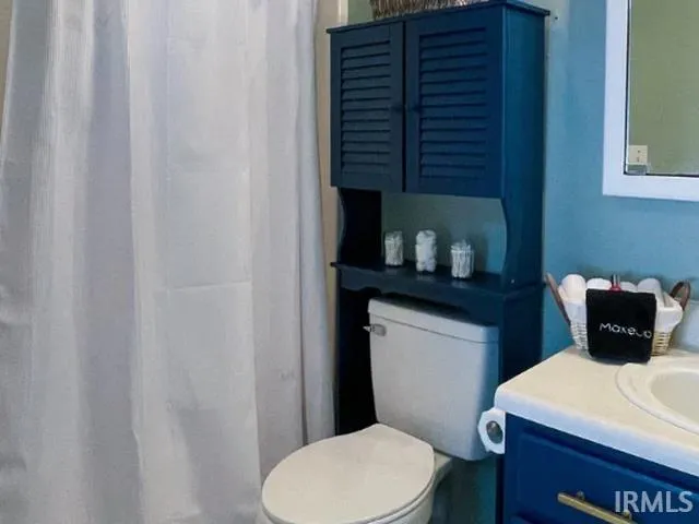 $2,200 | 541 East Cardinal Glen Drive, Bloomington, IN 47401