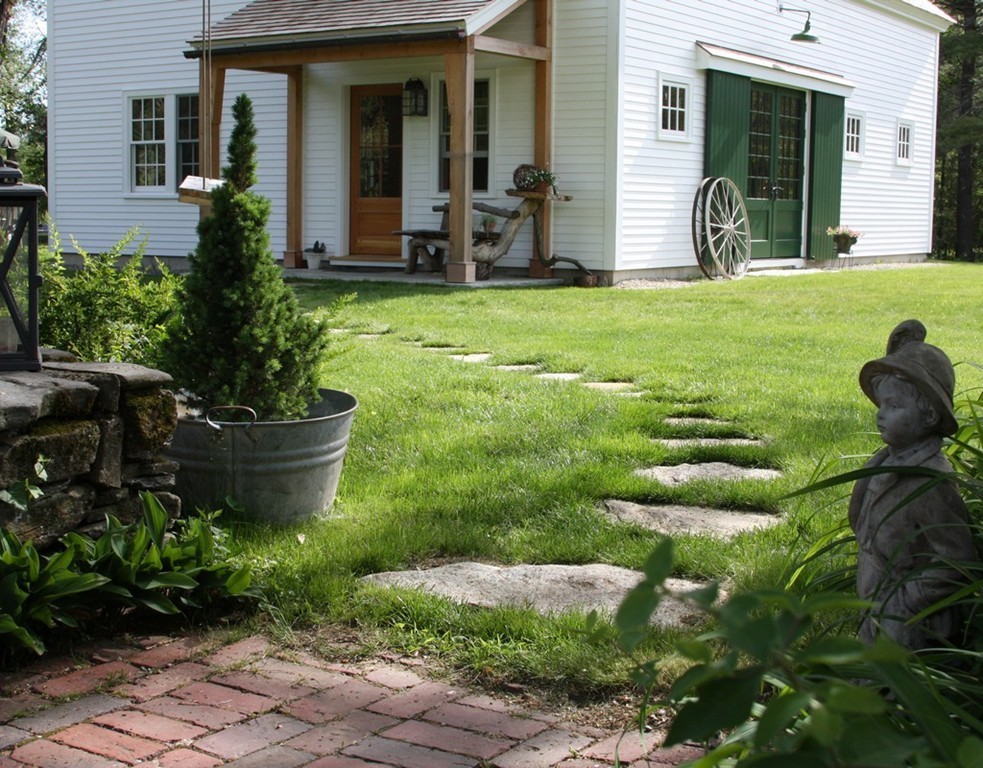 211 Lindsay Pond Road Concord, MA 01742 - Photo 3 of 30 Gallery Image 3