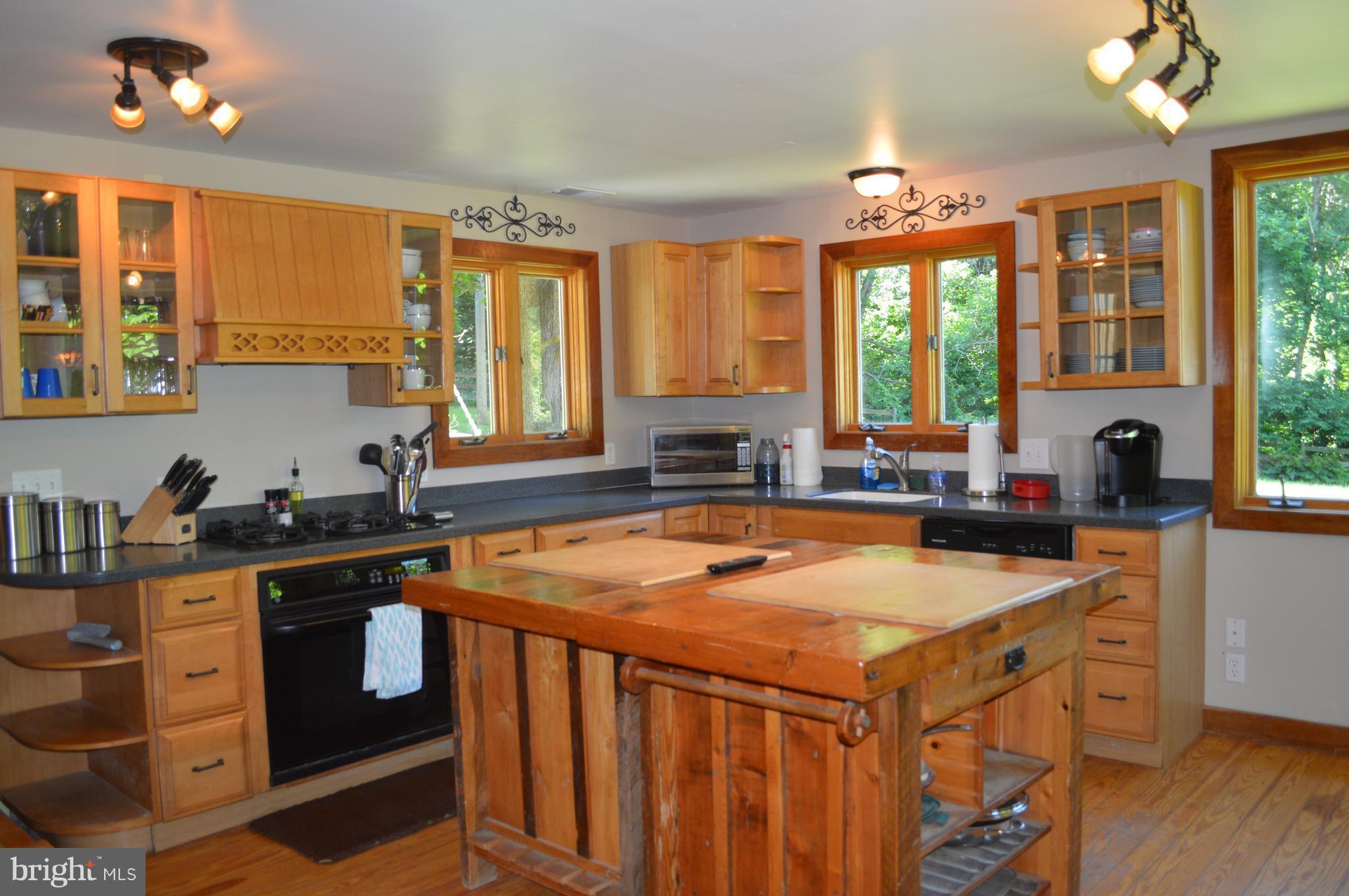2034 Smith Run Road Bentonville, VA 22610 - Photo 14 of 30 Kitchen