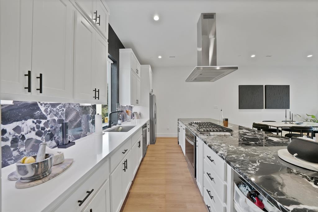 2139 Mail Avenue, Unit 102 Dallas, TX 75235 - Photo 11 of 32 Gallery Image 11