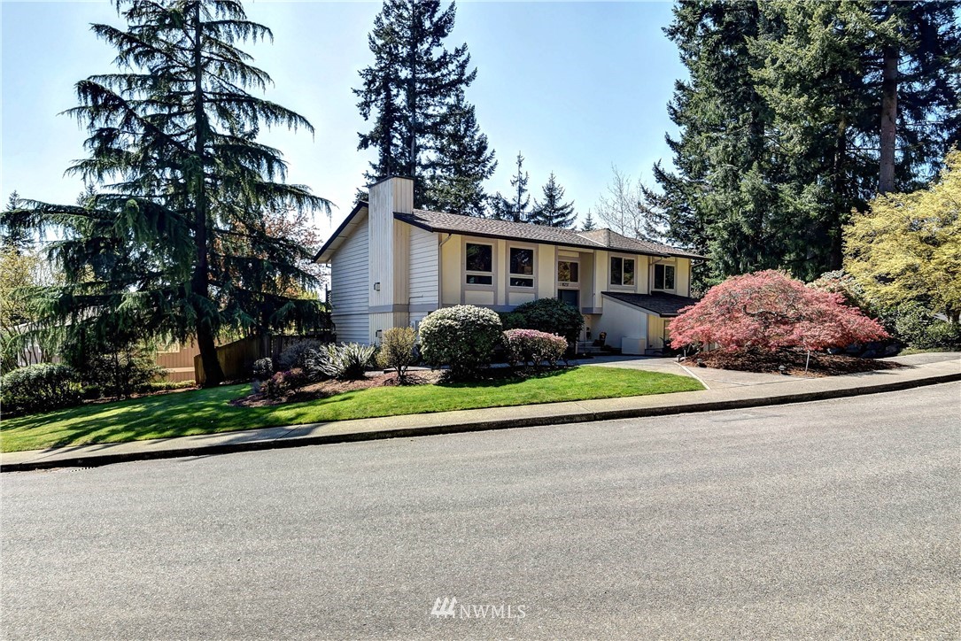 18237 129th Place Northeast Bothell, WA 98011 - Photo 2 of 28 Gallery Image 2