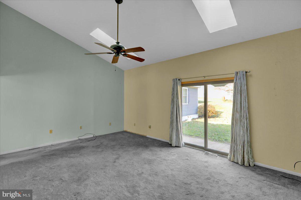 4496 Pheasant Run Reading, PA 19606 - Photo 14 of 37 a view of room with a ceiling fan