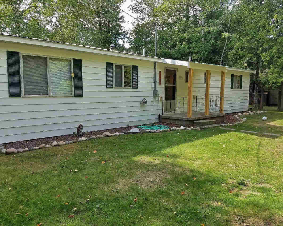 7304 Kauffman Road Presque Isle, MI 49777 - Photo 1 of 21 21299027.JPG