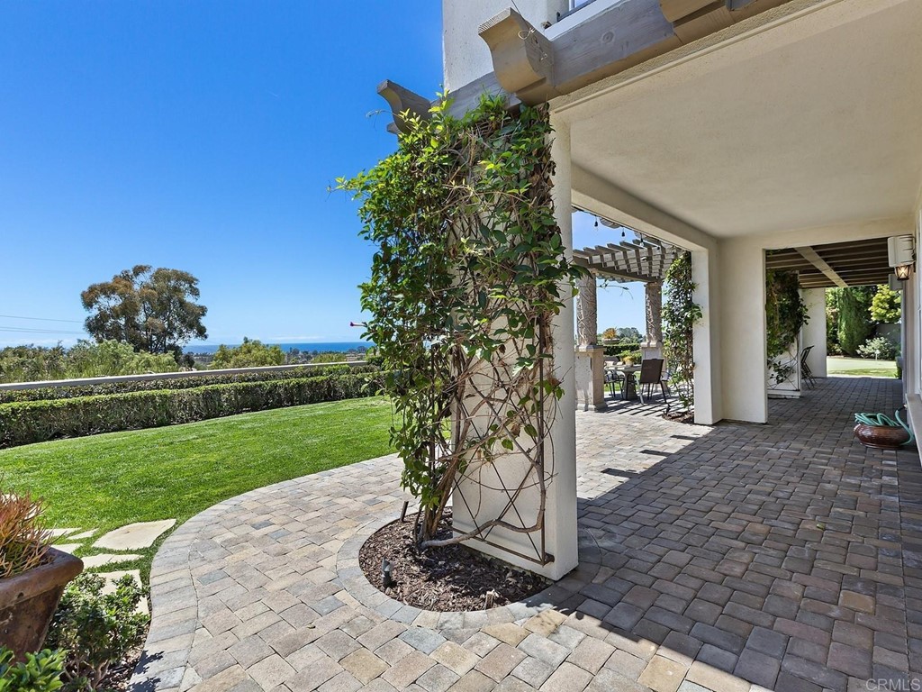 602 West Bluff Court Encinitas, CA 92024 - Photo 62 of 69 a front view of a house with garden