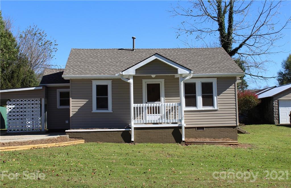 310 Oakdale Road Brevard, NC 28712 - Photo 1 of 22 Gallery Image 1