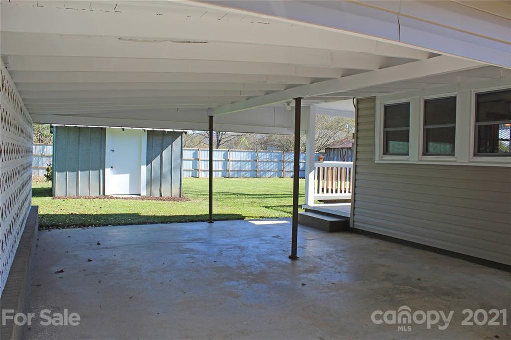 310 Oakdale Road Brevard, NC 28712 - Photo 18 of 22 Gallery Image 18