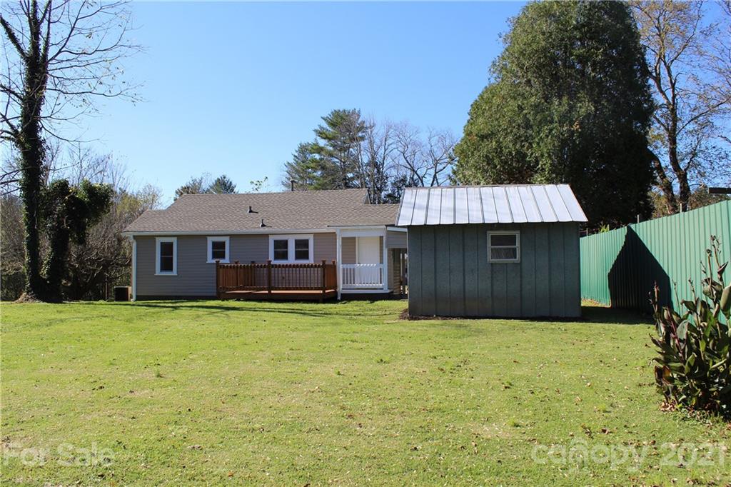 310 Oakdale Road Brevard, NC 28712 - Photo 3 of 22 Gallery Image 3