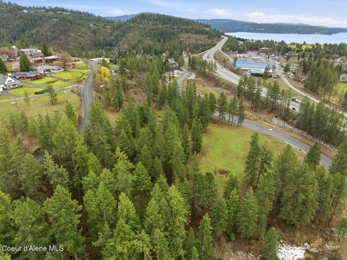 2586 East Fernan Hill Road Coeur D'Alene, ID 83814 - Photo 7 of 23 07-2586 E Fernan Hill Rd_RedHogMedia