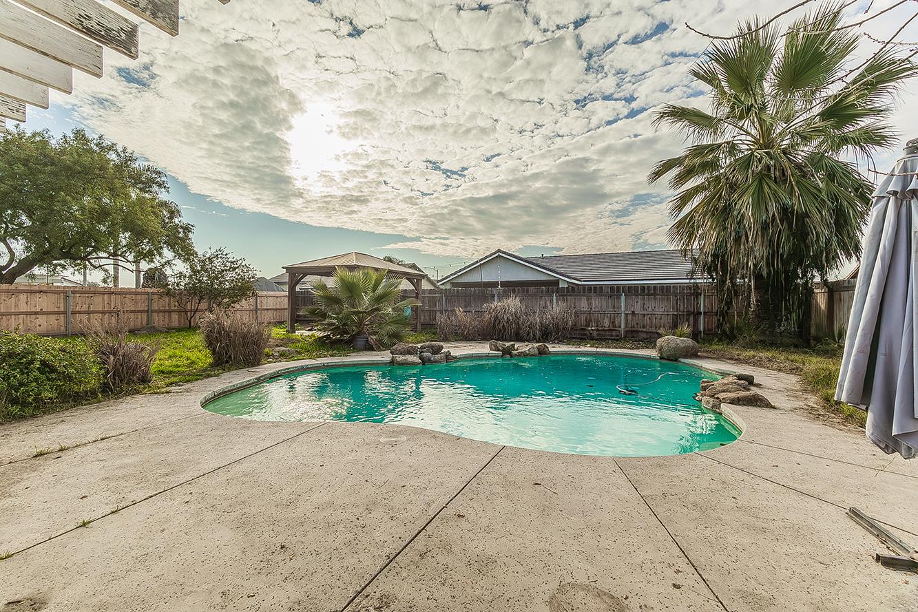 671 Cambria Lane Lemoore, CA 93245 - Photo 41 of 45