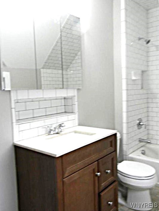 116 College Street Buffalo, NY 14201 - Photo 13 of 15