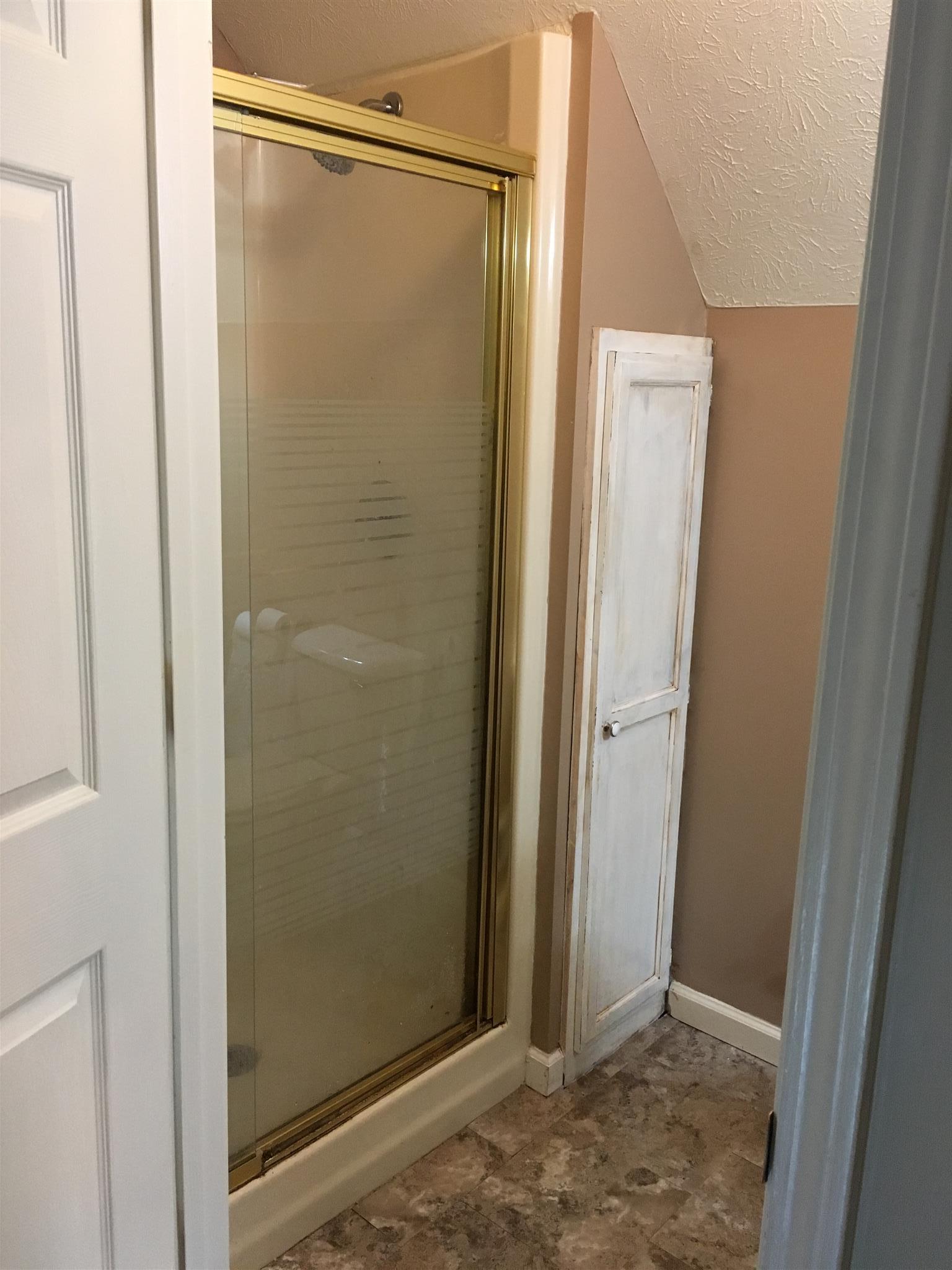 494 Old Snow Hill Road Dowelltown, TN 37059 - Photo 17 of 25 Upstairs Full Bathroom