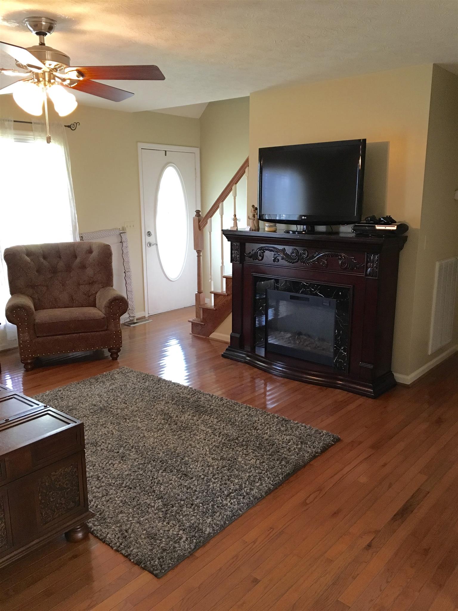 494 Old Snow Hill Road Dowelltown, TN 37059 - Photo 4 of 25 Living Room