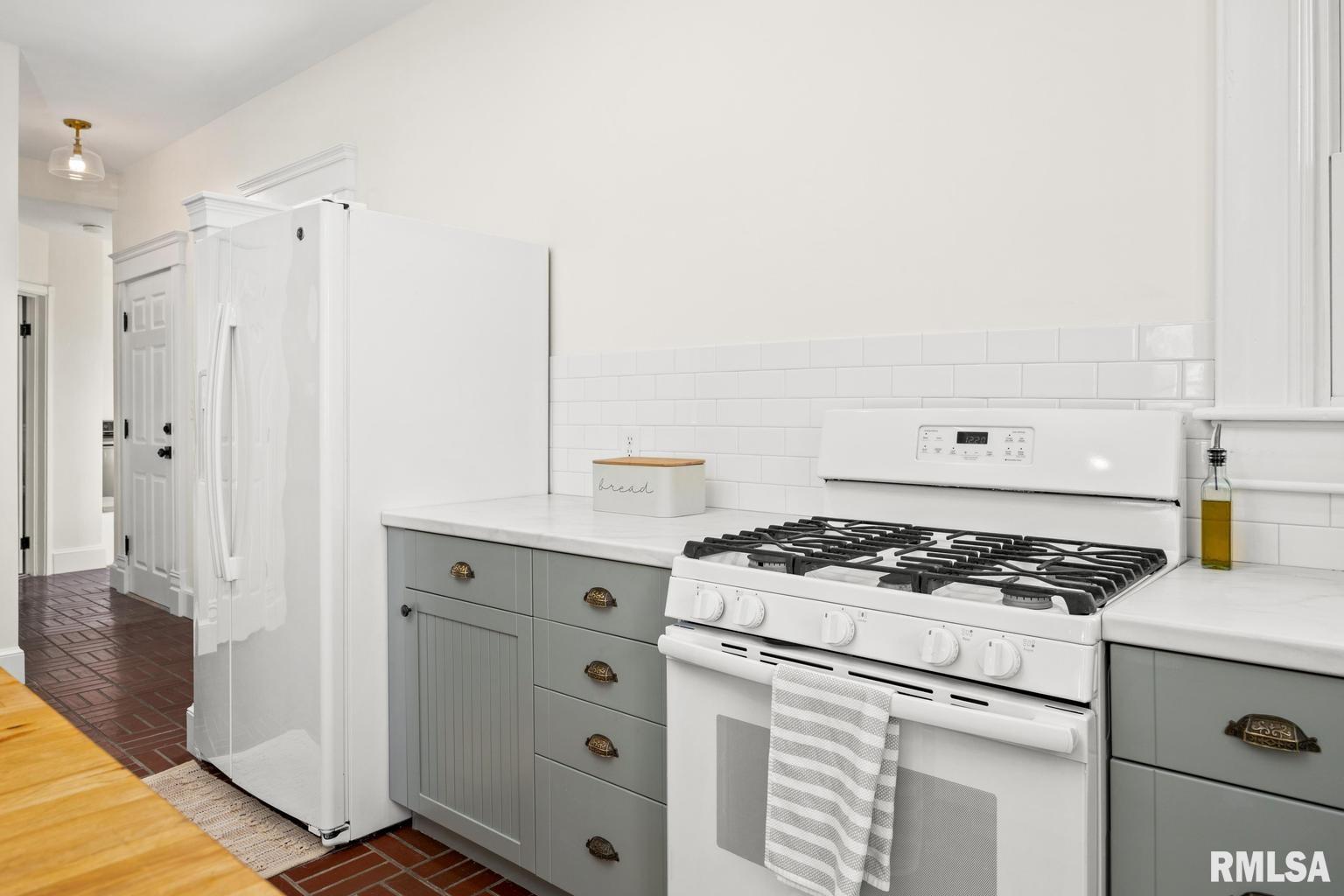 320 North Hanover Street Metamora, IL 61548 - Photo 17 of 56