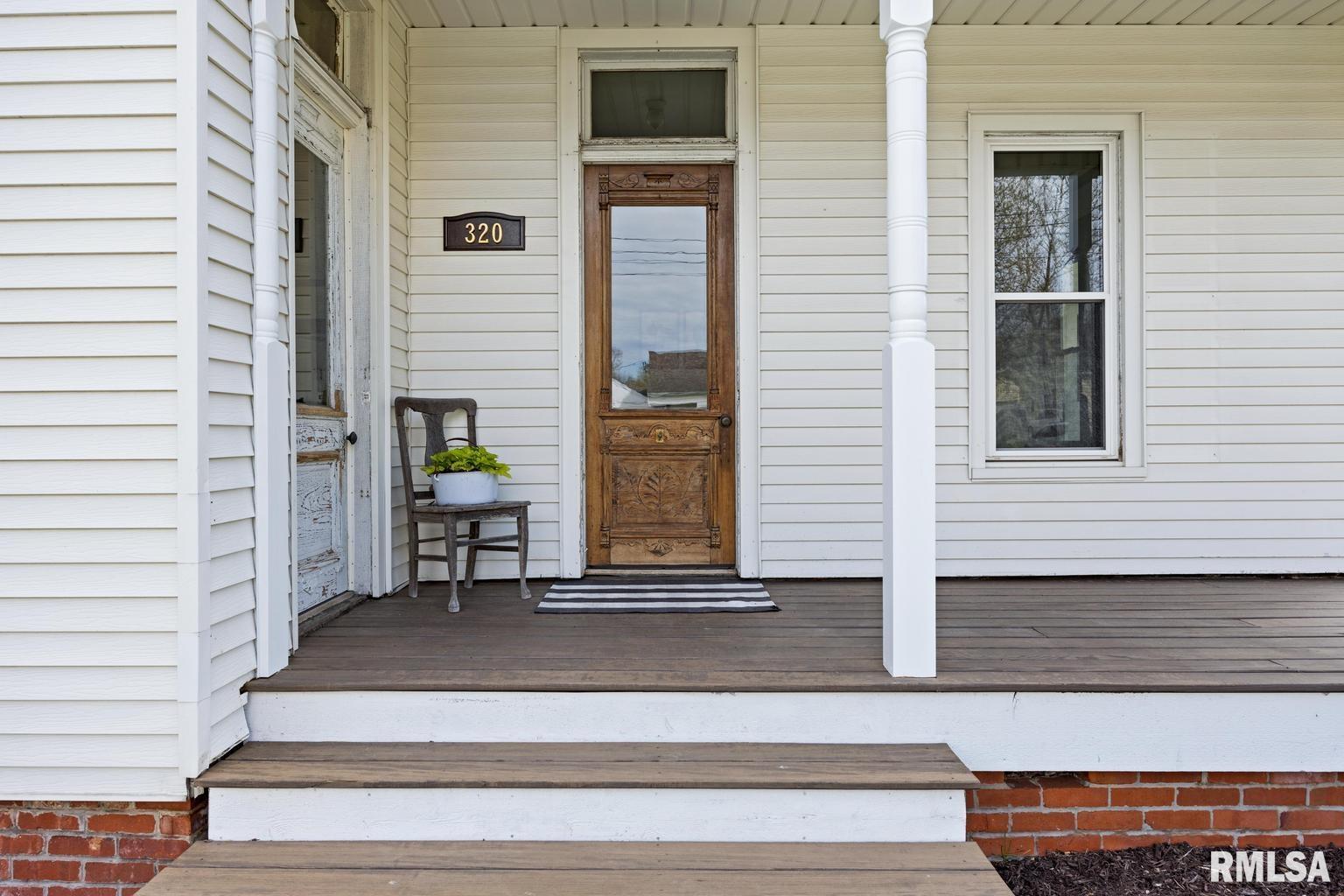 320 North Hanover Street Metamora, IL 61548 - Photo 5 of 56