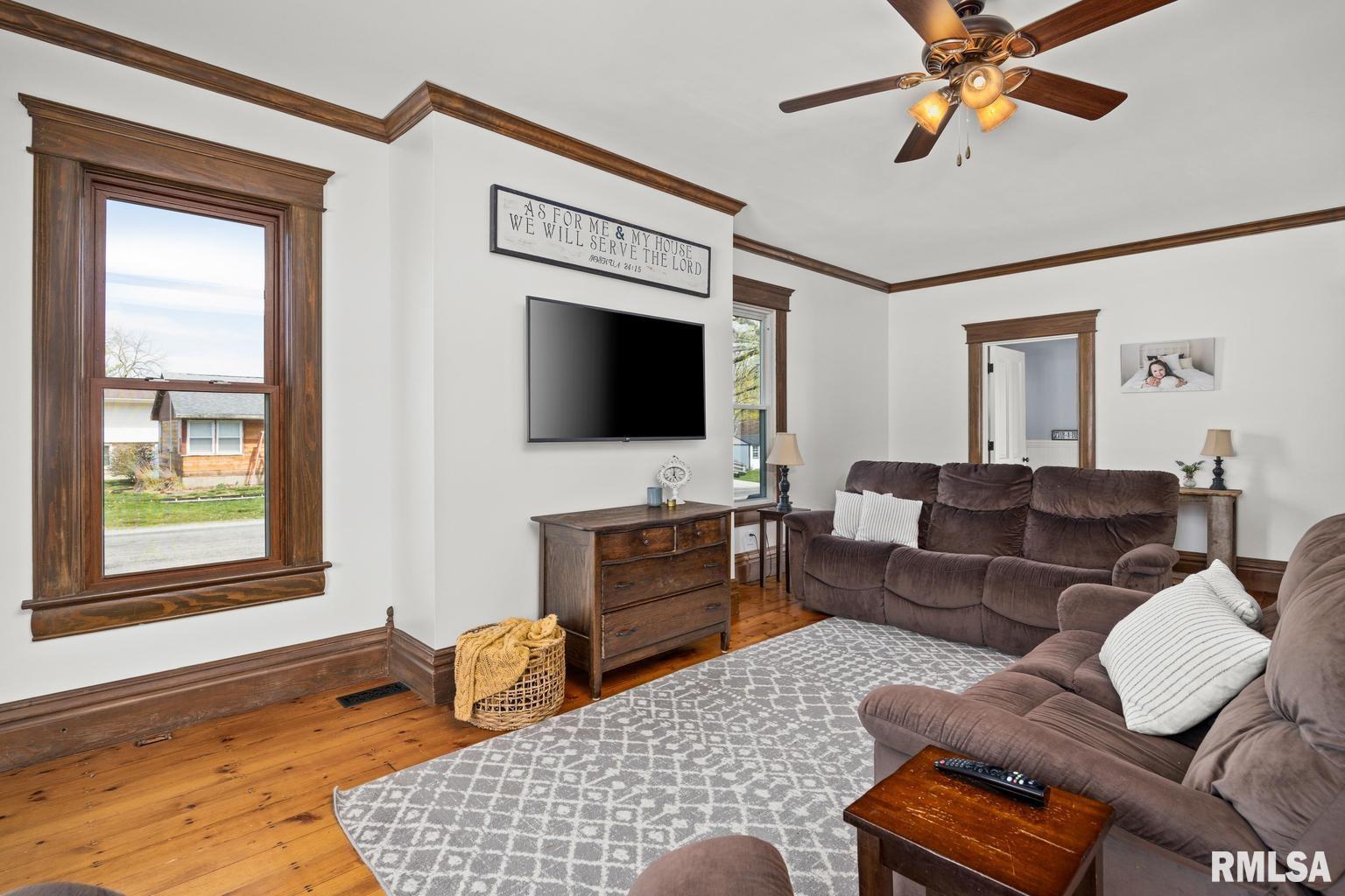 320 North Hanover Street Metamora, IL 61548 - Photo 10 of 56