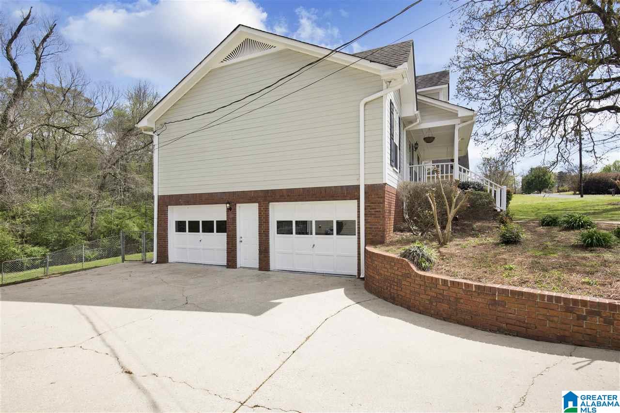 4367 Greenleaf Drive Bessemer, AL 35022 - Photo 2 of 25