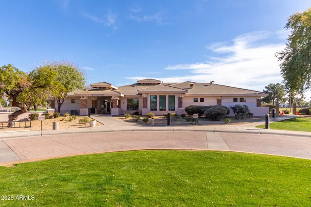 $325,000 | 2232 West Lindner Avenue, Unit 2, Mesa, AZ 85202