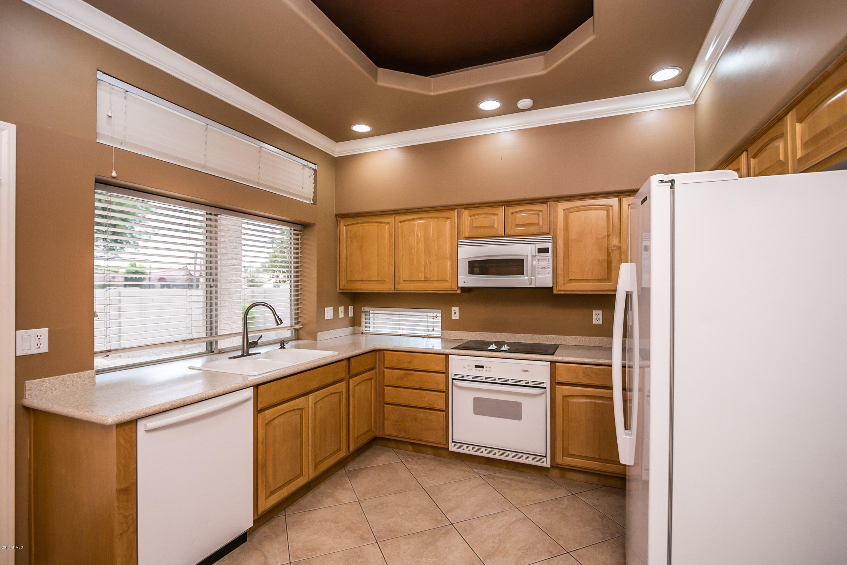 52 West El Freda Road Tempe, AZ 85284 - Photo 11 of 44 W EL FREDA -11