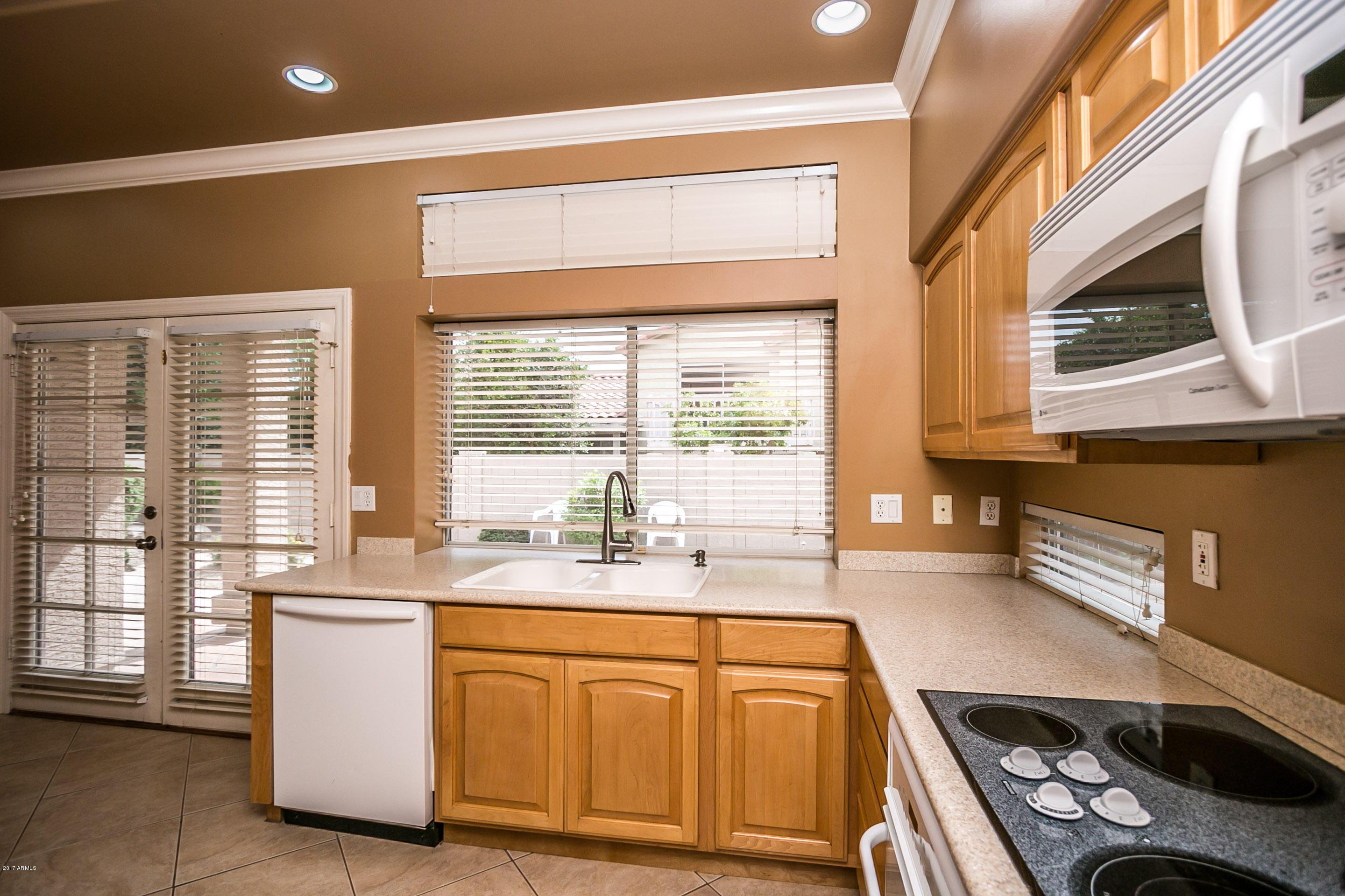 52 West El Freda Road Tempe, AZ 85284 - Photo 12 of 44 W EL FREDA -12