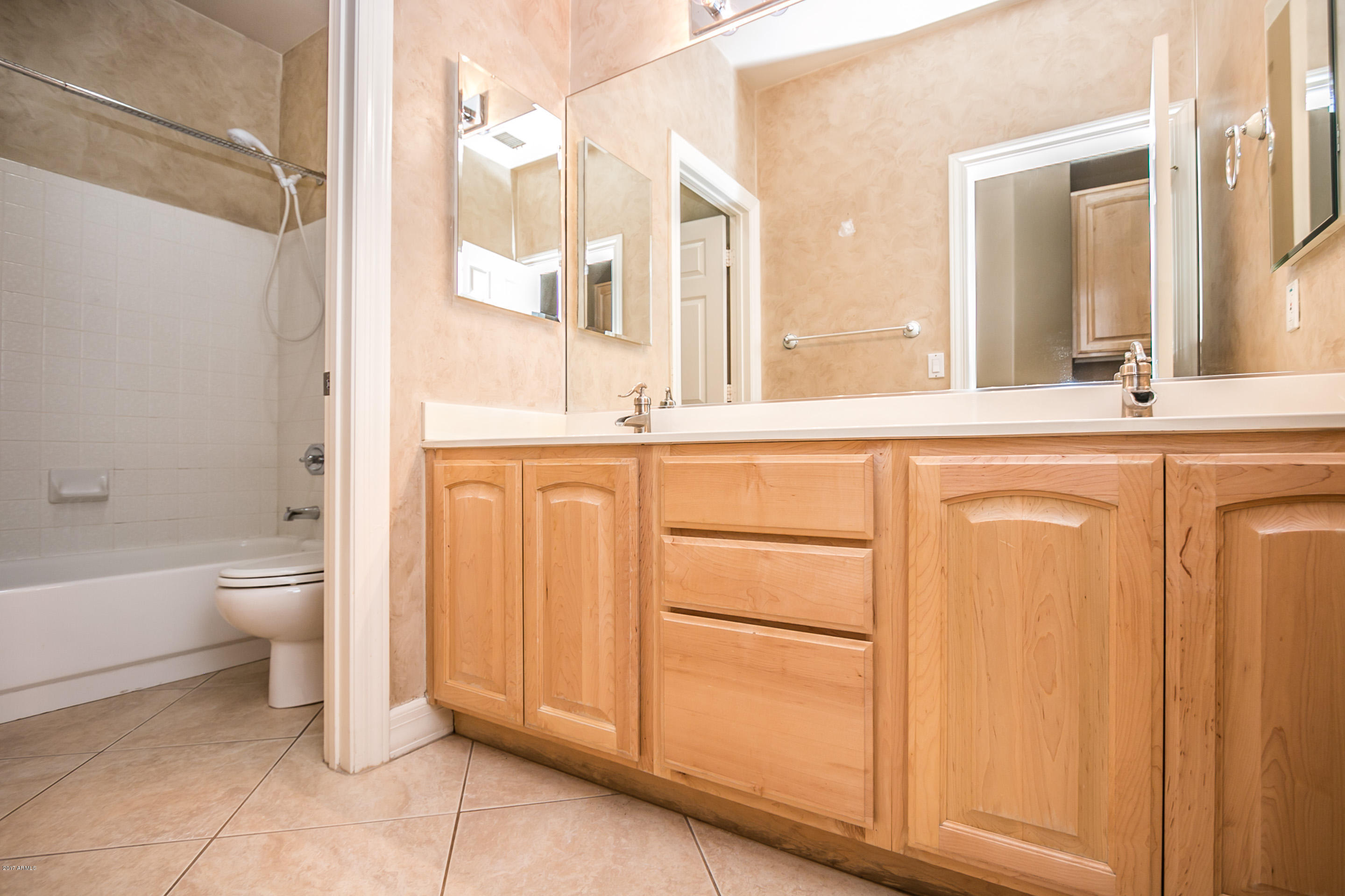 52 West El Freda Road Tempe, AZ 85284 - Photo 22 of 44 W EL FREDA -22