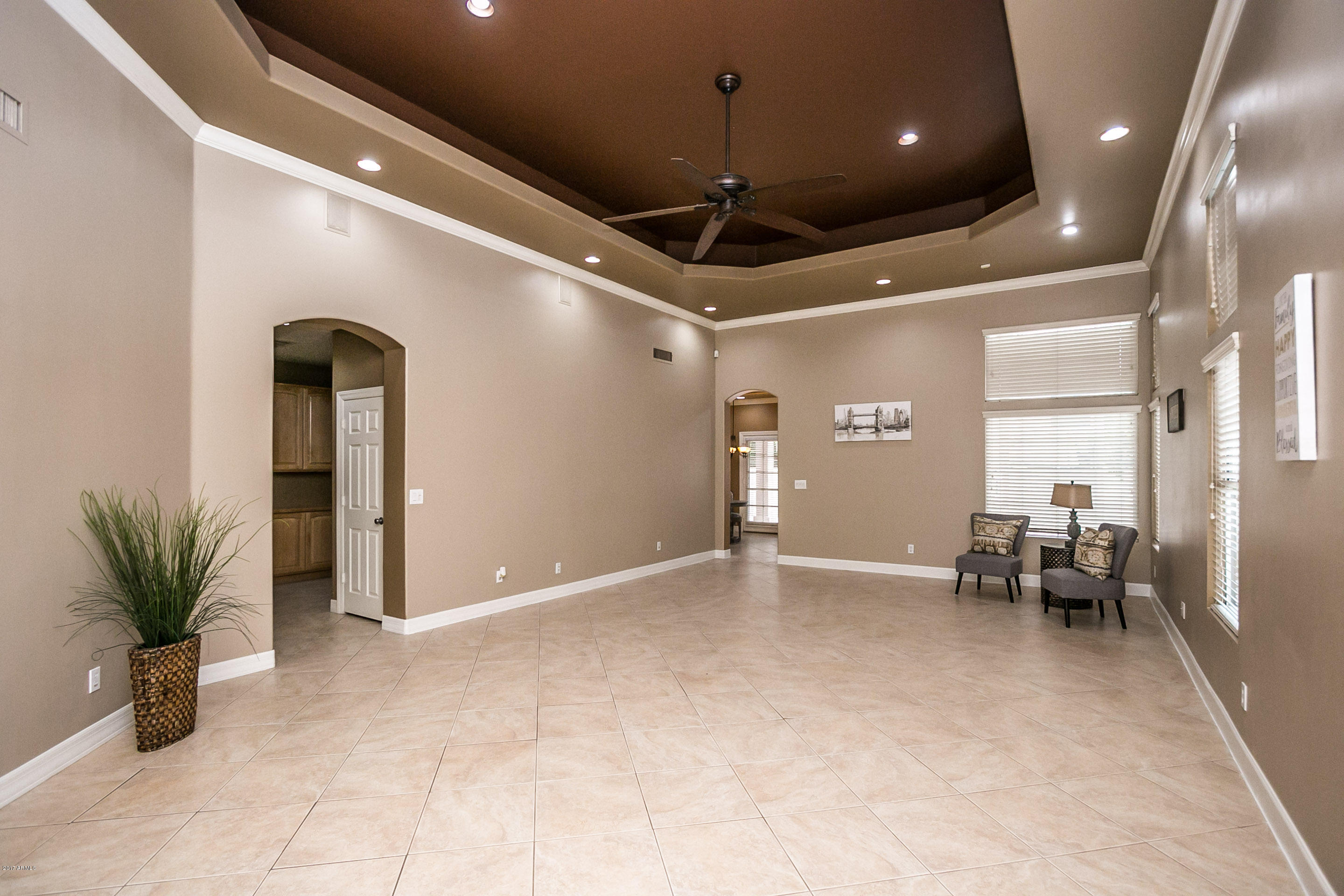 52 West El Freda Road Tempe, AZ 85284 - Photo 6 of 44 W EL FREDA -6