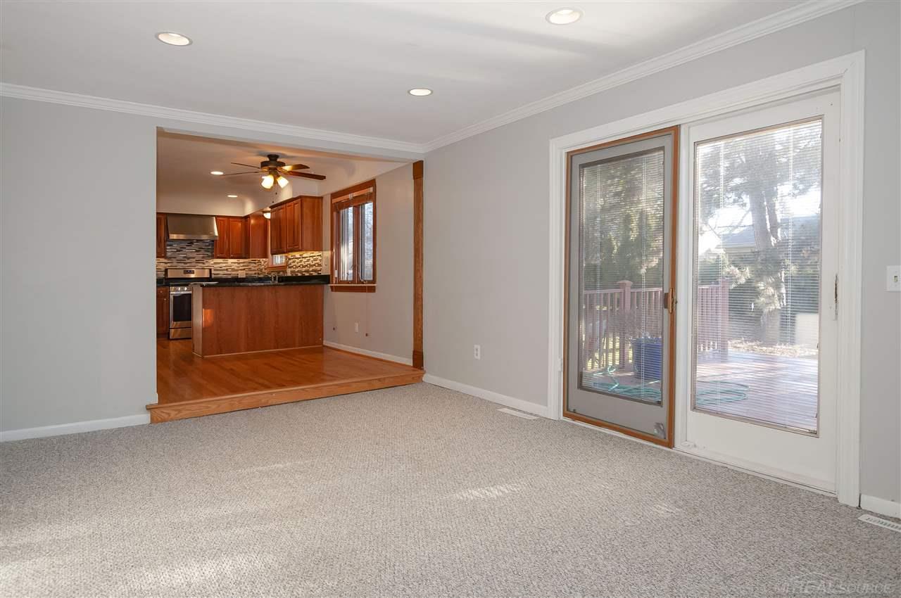 805 Canterbury Road Grosse Pointe Woods, MI 48236 - Photo 17 of 41